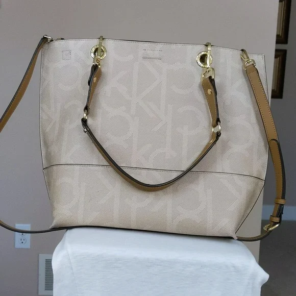 Calvin Klein Tote - Picture 5 of 5